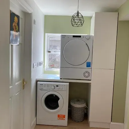 360 Mitchell House بيت للعطل دونغارفان